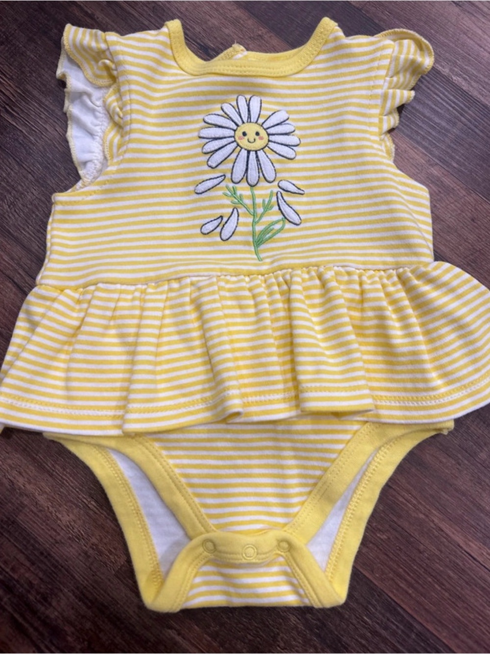 Baby girl lot of summer clothes. - Picture 2 of 8